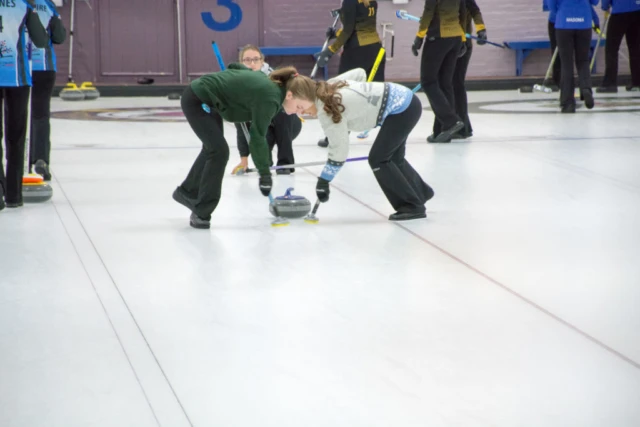 september-16-18-womens-curling-tournament-11