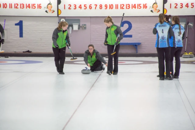 september-16-18-womens-curling-tournament-12