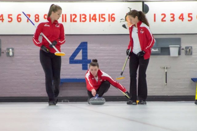 september-16-18-womens-curling-tournament-14