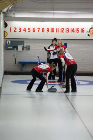 september-16-18-womens-curling-tournament-18