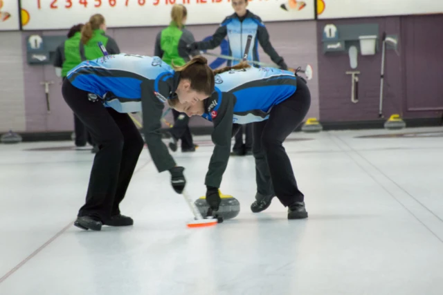 september-16-18-womens-curling-tournament-2