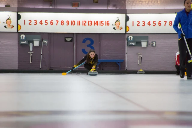 september-16-18-womens-curling-tournament-20