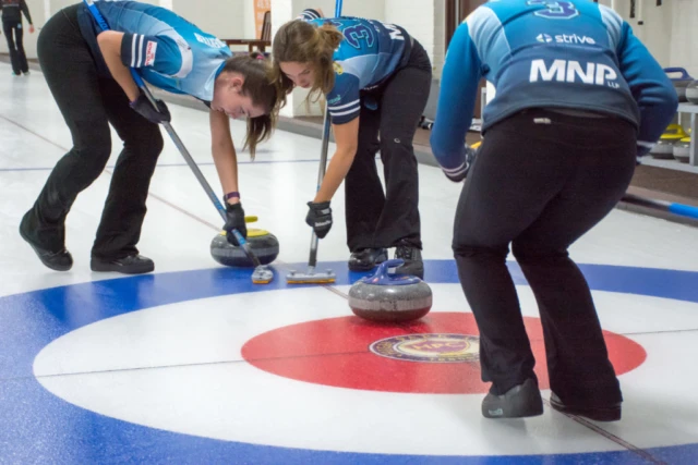 september-16-18-womens-curling-tournament-23