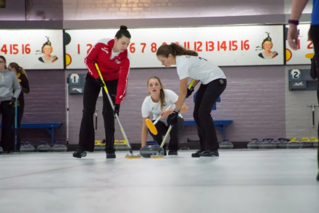 september-16-18-womens-curling-tournament-26