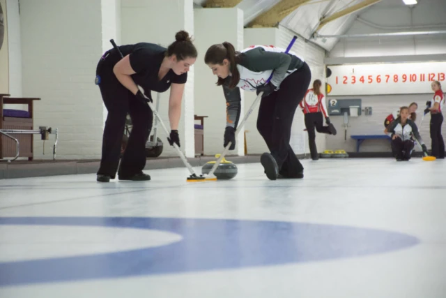 september-16-18-womens-curling-tournament-29