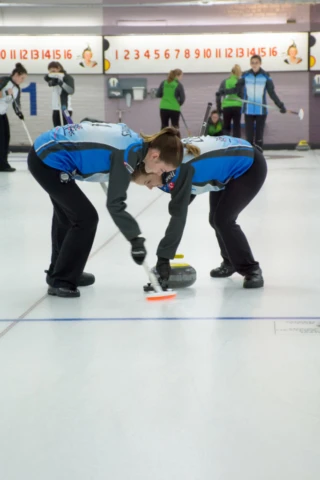 september-16-18-womens-curling-tournament-3