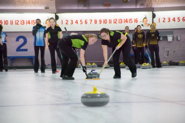 september-16-18-womens-curling-tournament-30
