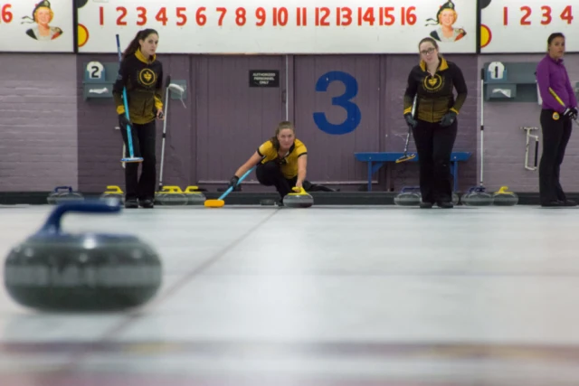 september-16-18-womens-curling-tournament-36