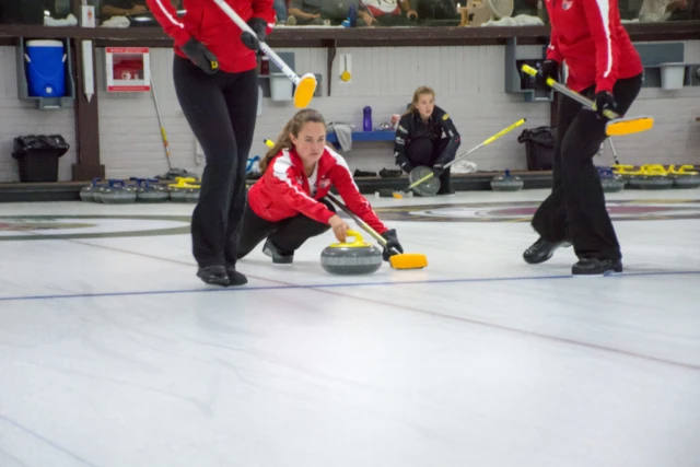 september-16-18-womens-curling-tournament-39