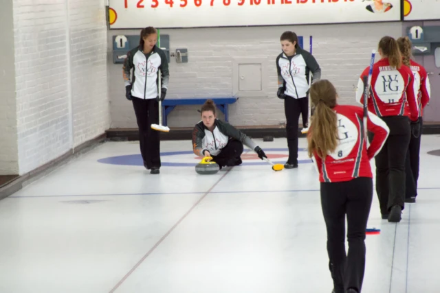 september-16-18-womens-curling-tournament-4