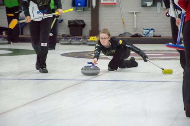 september-16-18-womens-curling-tournament-42