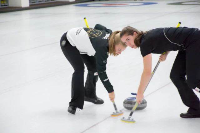 september-16-18-womens-curling-tournament-46