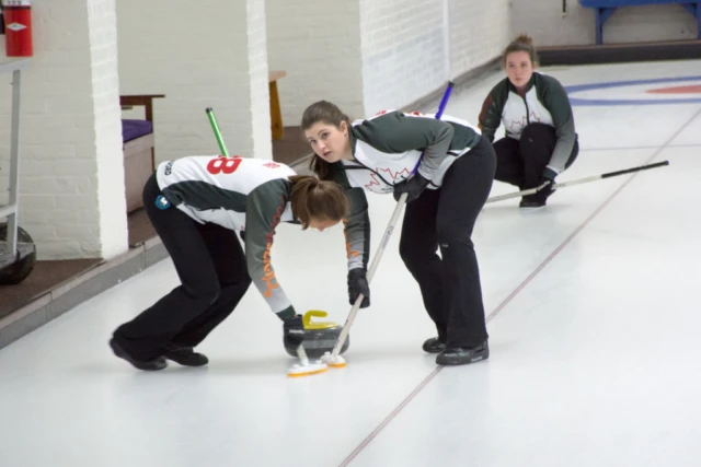 september-16-18-womens-curling-tournament-5