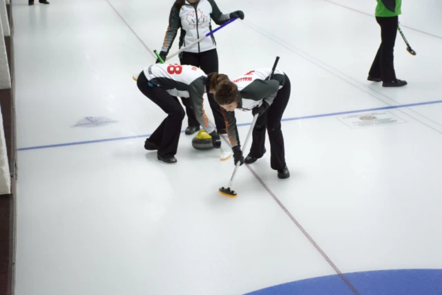 september-16-18-womens-curling-tournament-6